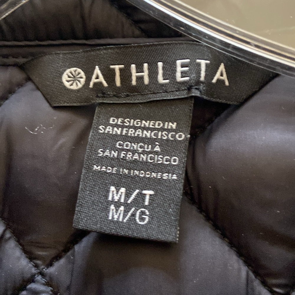 NWOT - Athleta Women’s Whisper Featherless Puffer Jacket - Picture 7 of 13